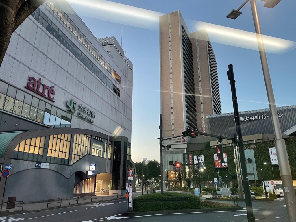 ホテルから羽田へ向かうバスまでは3分。階段もないので楽ちん